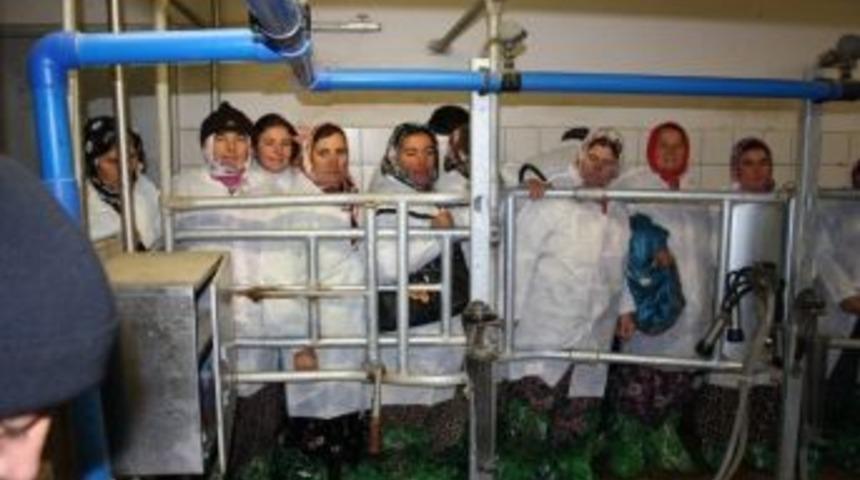 Aksaray'da &Ccedil;ift&ccedil;i Eğitimlerine Kadın &Ccedil;ift&ccedil;iler De Katıldı