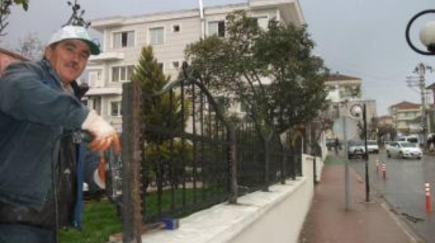 Kaynarca H&uuml;k&uuml;met Konağı &Ccedil;evresi Yenileniyor