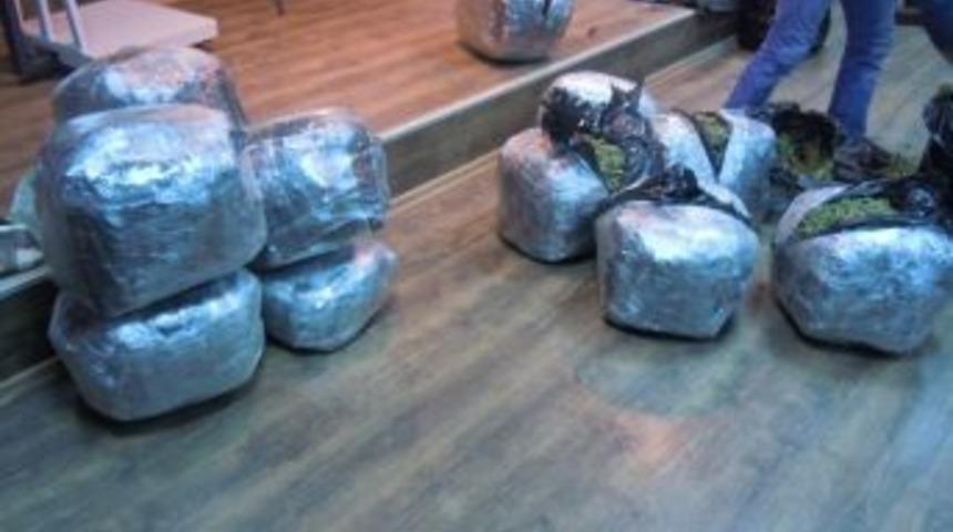 Şanlıurfa&rsquo;da 63.5 Kilogram Esrar Ele Ge&ccedil;irildi