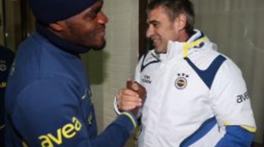 Fenerbah&ccedil;e'de Ersun Yanal&rsquo;ın Doğum G&uuml;n&uuml; Kutlandı