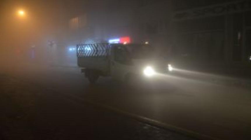Bolu'da Yoğun Sis, G&ouml;r&uuml;ş Mesafesini D&uuml;ş&uuml;rd&uuml;