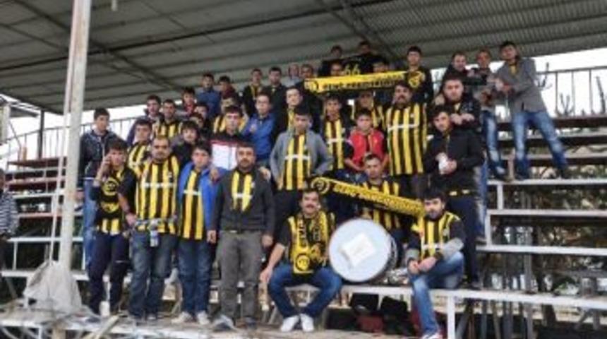 Sorgun Belediyespor Taraftar Grubuna Esnaftan 100 Adet Forma
