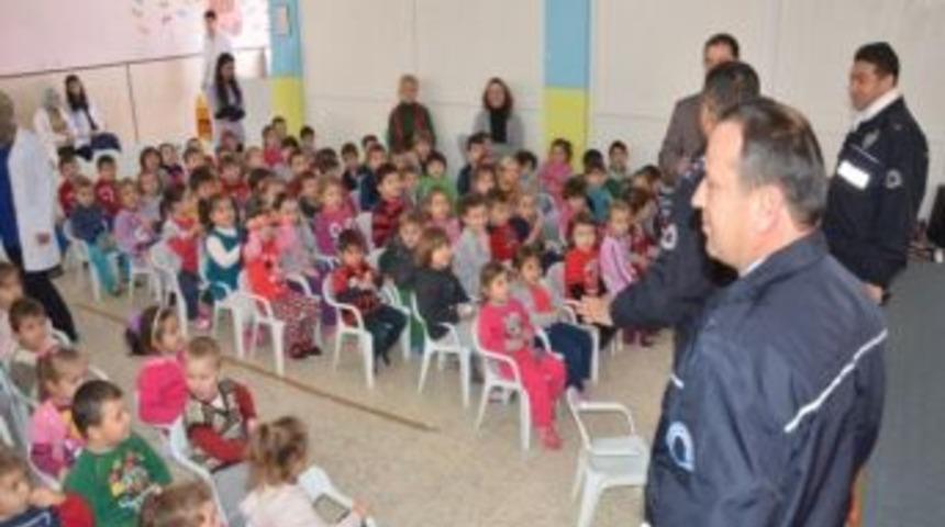 Emniyetten &ldquo;s&uuml;r&uuml;c&uuml; Ve Yaya Eğitimleri&rdquo;