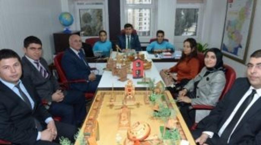 Kozan 2 Haziran Ortaokulu'nun Başarısı