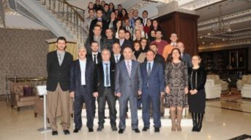 Başiskele'de Eğitim Semineri D&uuml;zenlendi