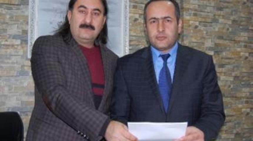 Tatvan&rsquo;daki Aday Adaylarından Anket &Ccedil;alışmalarına Tepki