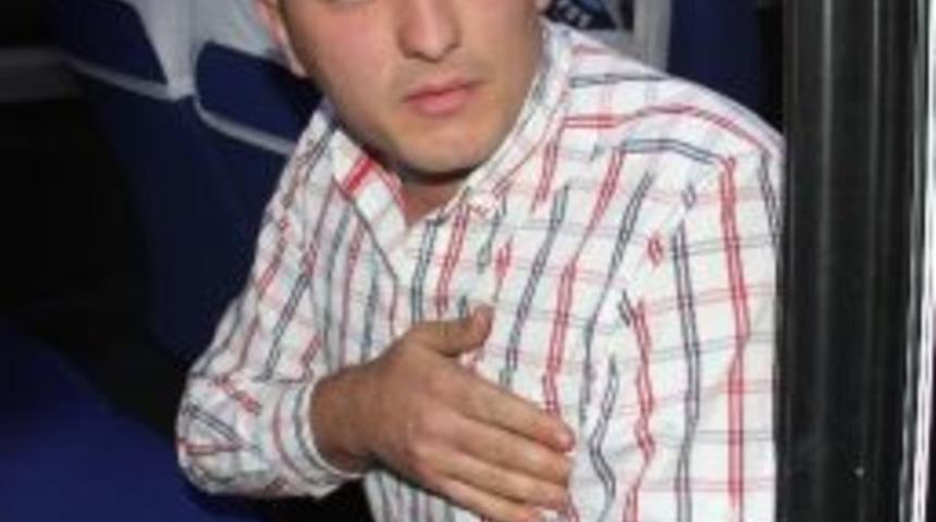 Kar Maskeli Gasp&ccedil;ılar Dolmuş Şof&ouml;r&uuml;n&uuml; Bı&ccedil;akladı