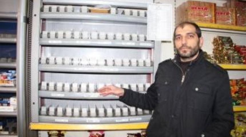 Oltu'da Sigara Hırsızı İş Başında