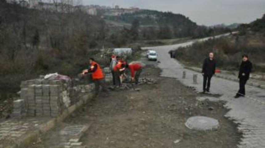 TOKİ yolunda bakım ve onarım &ccedil;alışmaları yapılıyor