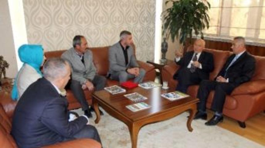 Velilerden Yaşar&rsquo;a Ziyaret