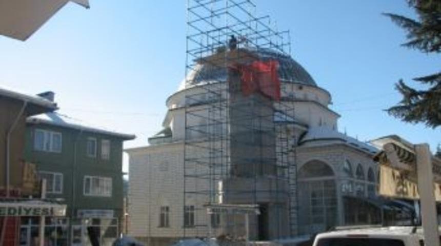 Keles Merkez Camii Haşerelerden Deve Kuşu Yumurtası İle Korunacak