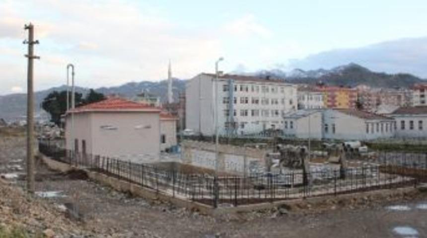 &Ccedil;alıştığı İş Yerinde İntihar Etti