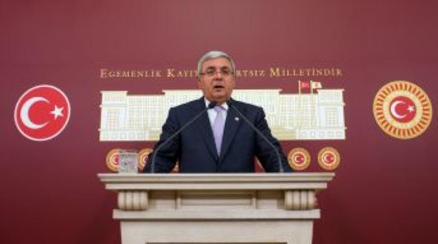 Metiner: İstanbul Valisi&rsquo;nin Emri Ile El &Ccedil;ektirme Olayı Ger&ccedil;ekleşti