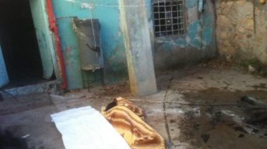 Adıyaman&rsquo;ın Besni İl&ccedil;esinde &Ccedil;ıkan Yangında 1 Kişi Hayatını Kaybetti