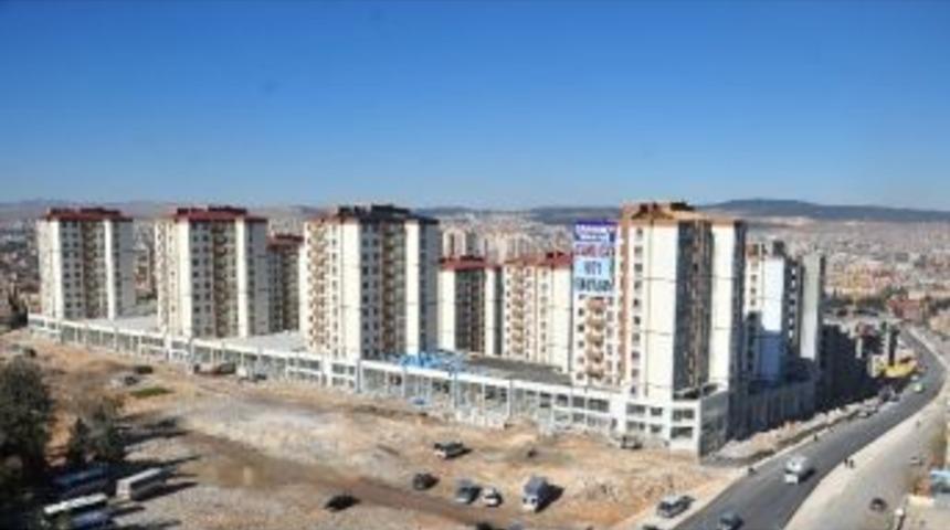 Şahinbey Belediyesi &Ccedil;amlıca&rsquo;da Evlendirmeye Devam Ediyor