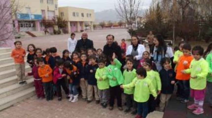 &lsquo;bir Lokma Kan Verir, Bir Avu&ccedil; Yem Can Verir&rsquo;