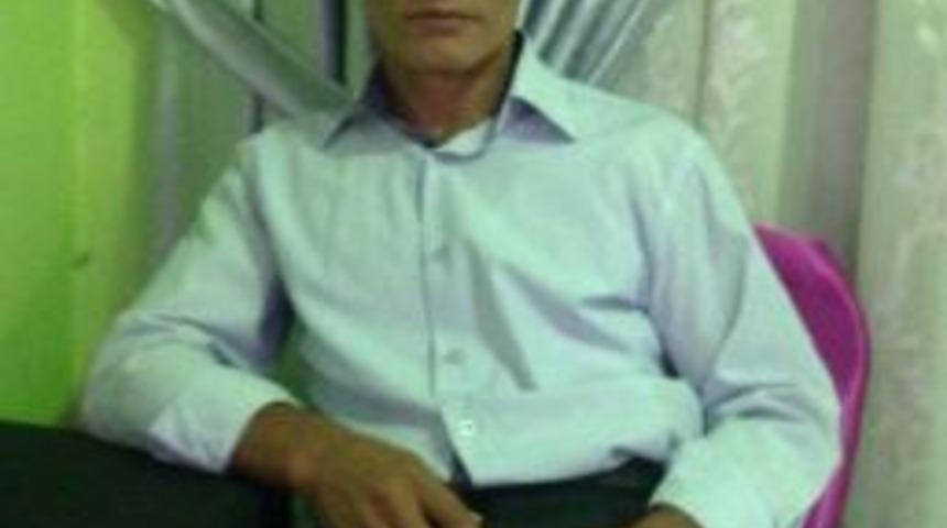 Psikolojisi Sorunları Olan Şahıs Alnına &Ccedil;ivi &Ccedil;akmaya Kalkıştı