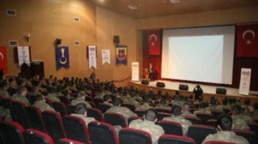 Askeri Personel Ve Ailelerine Aile İ&ccedil;i Şiddet Konulu Seminer Verildi