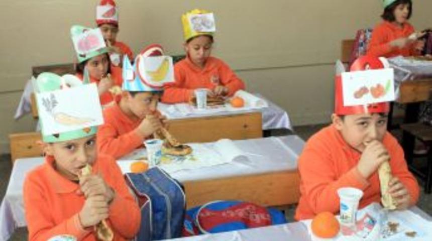 Yerli Malı Haftası'nı Etli Pide Ve Ayran Ile Kutladılar