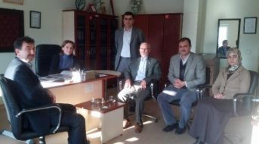 Eğitim Bir-sen'den Akşam Sanat Okulu Ve Kız Meslek Lisesine Ziyaret