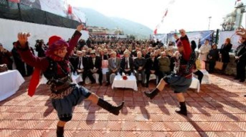 Karşıyaka'nın Beleği Bu Binada