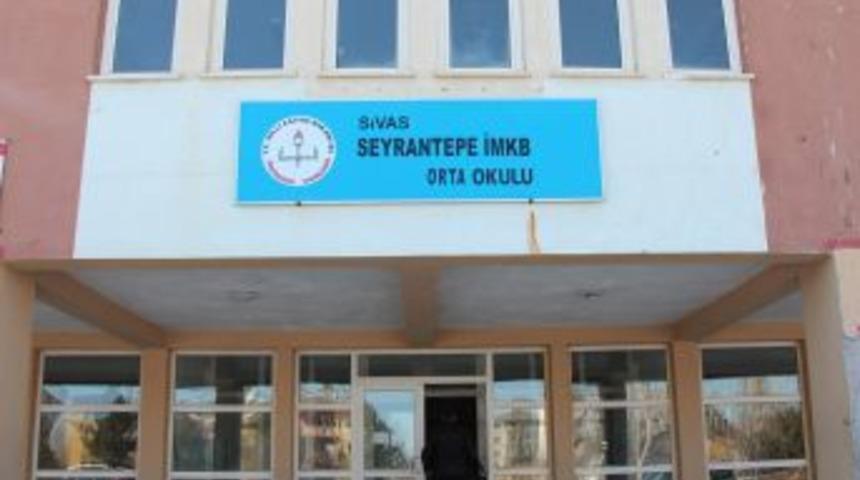 Yangın &Ccedil;ıkan Okul Tadilata Alındı