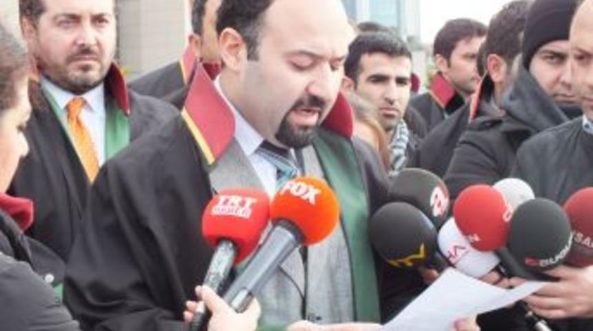 Avukatlardan, G&ouml;revden Alınmalara Tepki