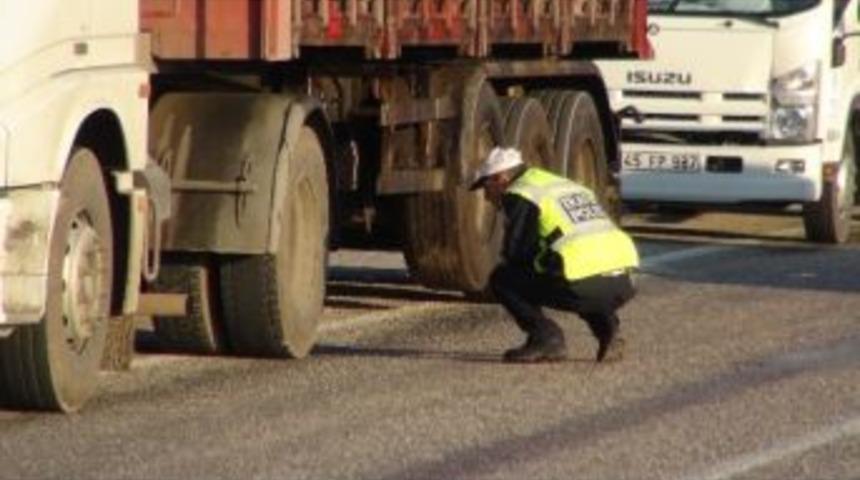 Manisa&rsquo;da Kış Lastiği Denetimi