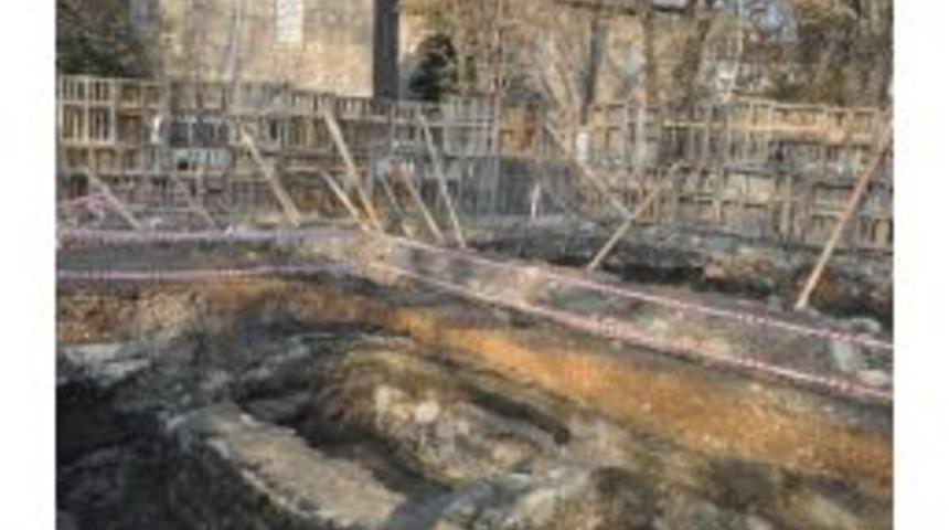 Beylik Han&rsquo;ın Tarihi Dokusu Ortaya &Ccedil;ıktı