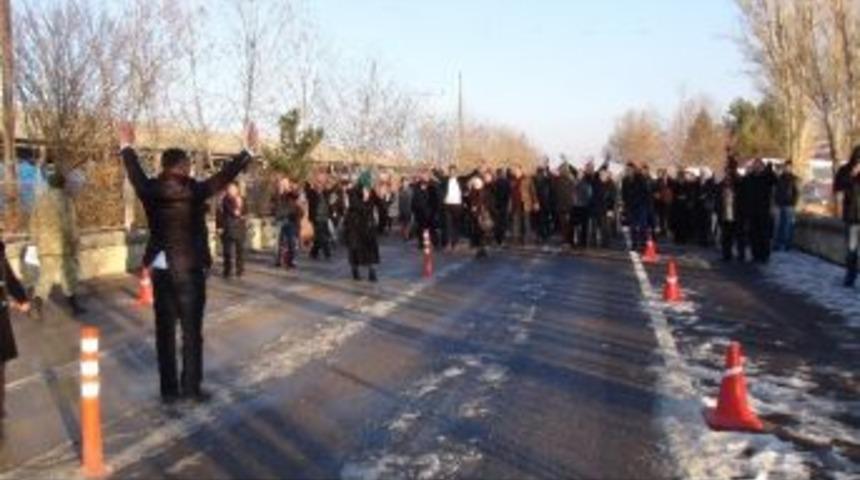 Tahsin Babaş, Oğlunu Askere G&ouml;nderdi