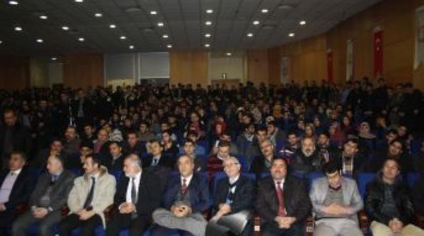 Burkay, Muş Alparslan &Uuml;niversitesi'nde Konferans Verdi