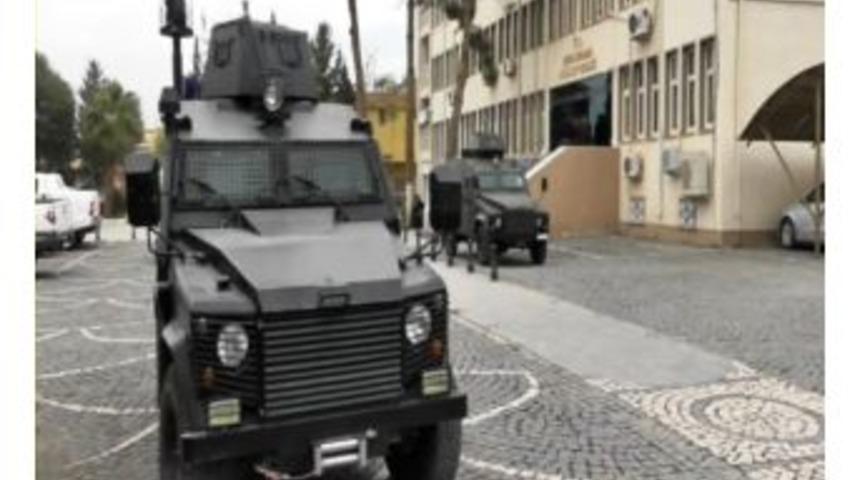 Askeri Karakolda 20 Telefona Ve Sim Kartına El Konuldu