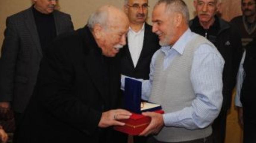 Afyonkarahisar&rsquo;da &Ouml;zerler Holding 30 Yılını Dolduran &Ccedil;alışanlarını Onurlandırdı