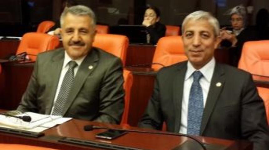 Ak Parti Kars Milletvekillerinden M&uuml;jde!