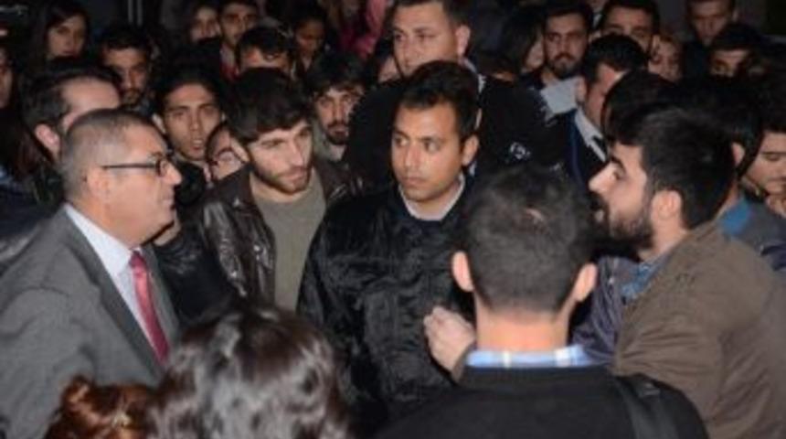 Me&uuml;'l&uuml; &Ouml;ğrenciler &Ouml;len Arkadaşları İ&ccedil;in Eylem Yaptı