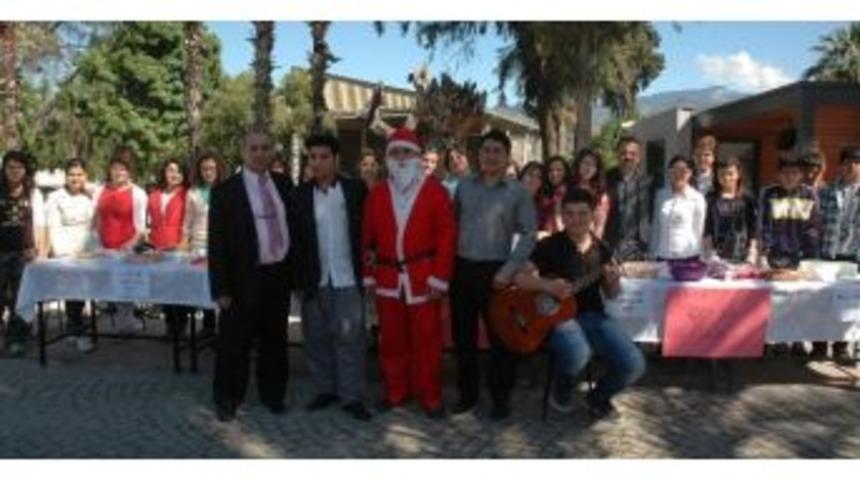 Demrelilerin Noel Baba Tepkisi