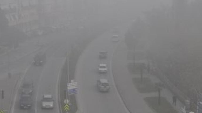 Balıkesir'de Sis Sebebiyle G&ouml;r&uuml;ş Mesafesi 50 Metreye D&uuml;şt&uuml;