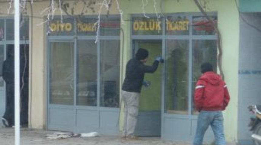 Hırsızlar Hububat&ccedil;ılar Sitesini Soydu