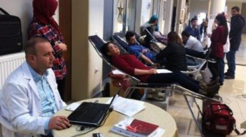 Et&uuml;&rsquo;de Kan Bağışı Kampanyası