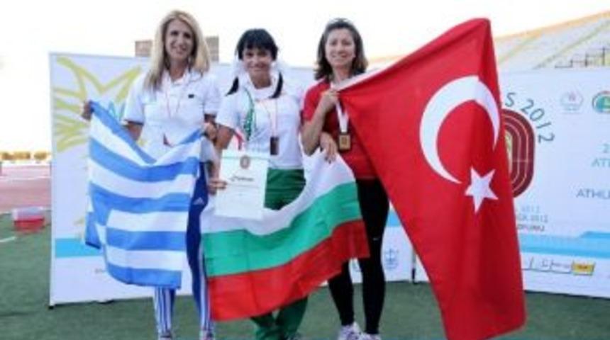 İzmir Nefesini Tuttu Veteranları Bekliyor