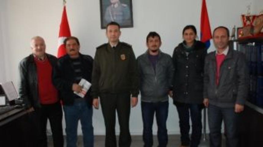 Didimli Gazetecilerden İl&ccedil;e Jandarma Komutanına Ziyaret