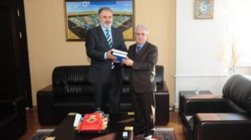 Erzurum M&uuml;ft&uuml;s&uuml;nden Ziyaret