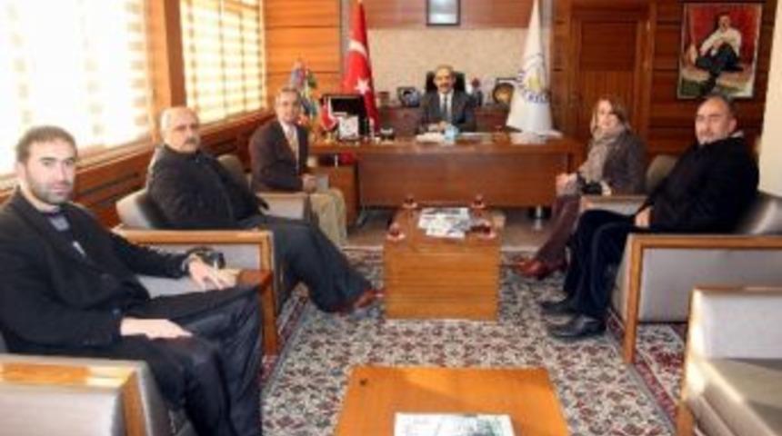 Başkan &Uuml;rg&uuml;p&rsquo;e Ziyaretler Devam Ediyor