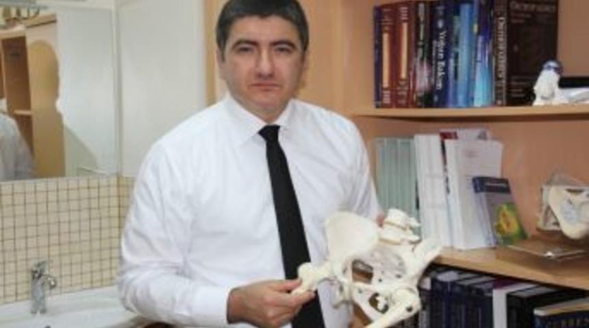 &ldquo;halı Sahalarda Sağlık Ekibi Bulunmalı&rdquo;