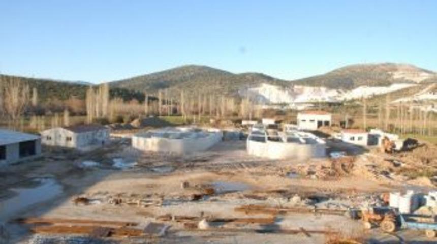 Başkan Işık Dev Yatırımda İncelemelerde Bulundu