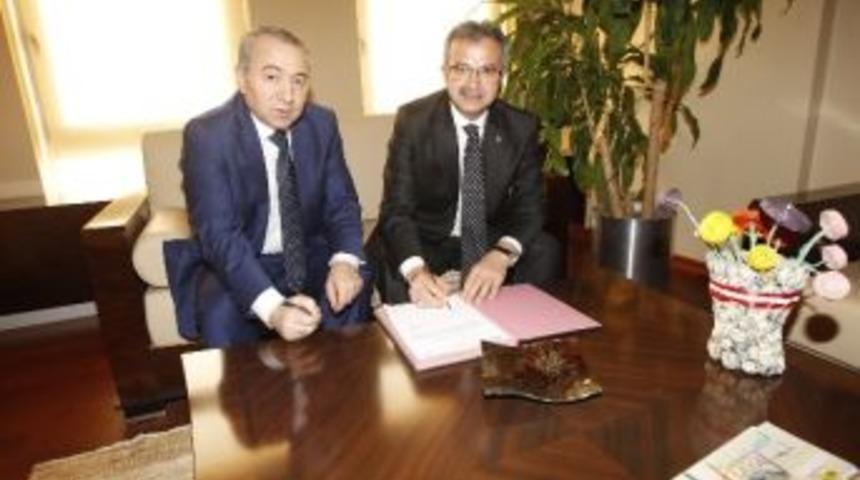 Gebze Belediyesi Ve İşkur Arasında İşbirliği Protokol&uuml;