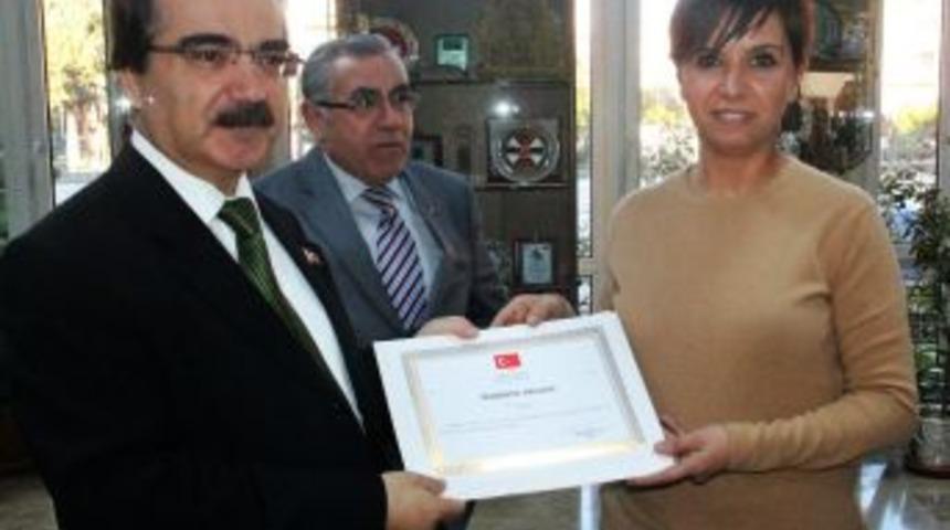 Sevgiye Uzanan Eller'den Teşekk&uuml;r Belgesi