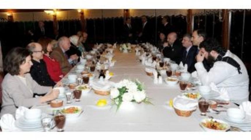 Başkan Akyürek, Osmanlı Hanedanı Üyeleri İle Buluştu