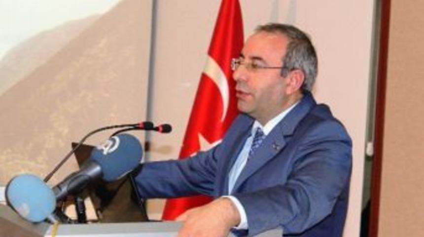 Rekt&ouml;r Battal&rsquo;dan G&uuml;l Ve Erdoğan&rsquo;a Davet