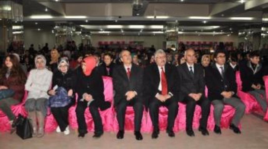 Sorgun&rsquo;da &lsquo;aile Ve Gen&ccedil;lik Eğitimi&rsquo; Konferansı D&uuml;zenlendi